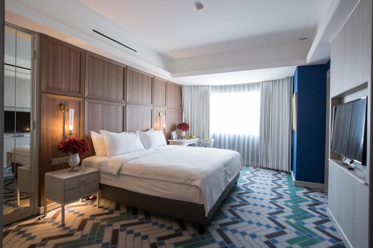 Hotel Paragon & Residences 4*