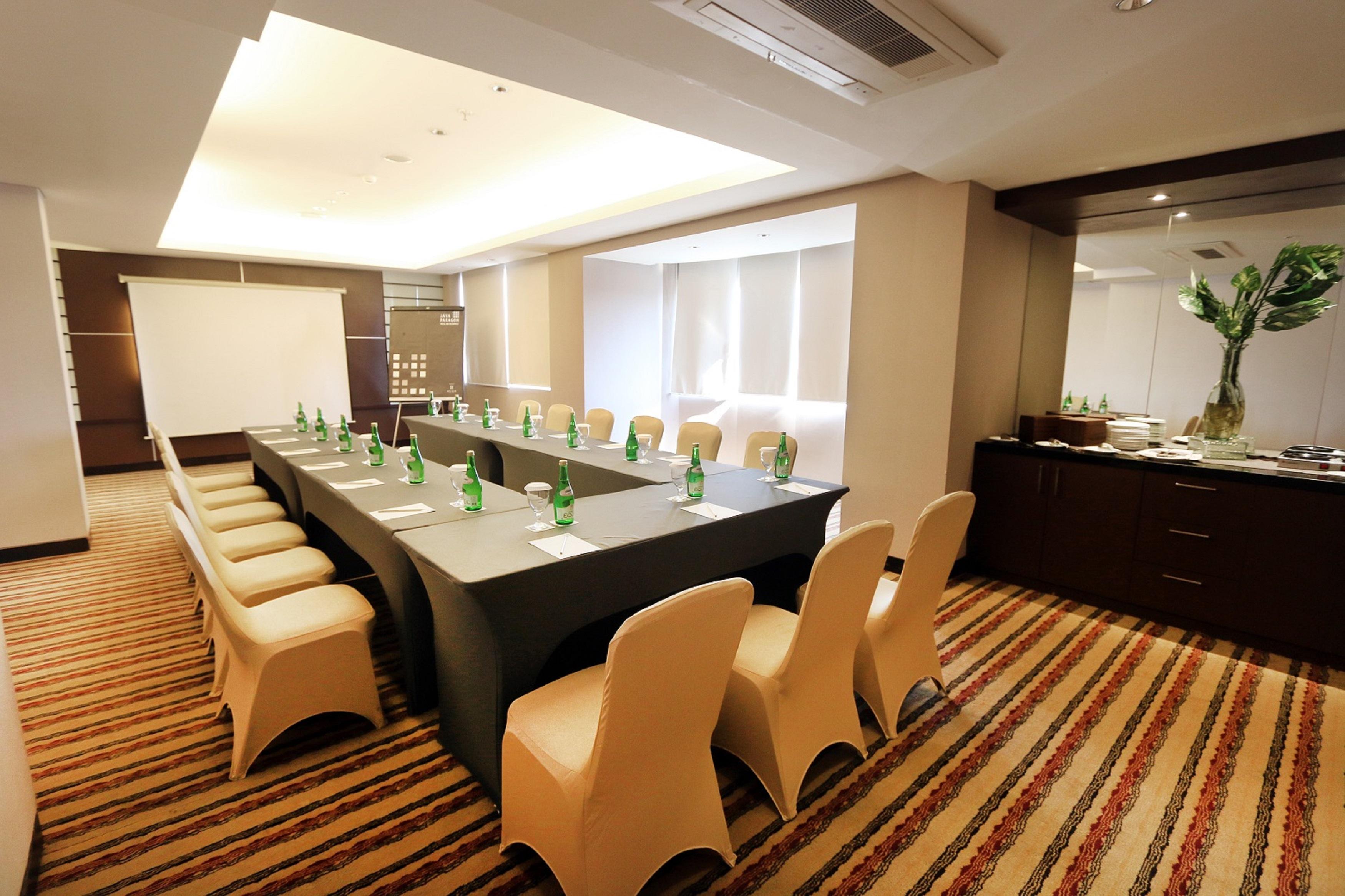 Paragon & Residences 4* Surabaya