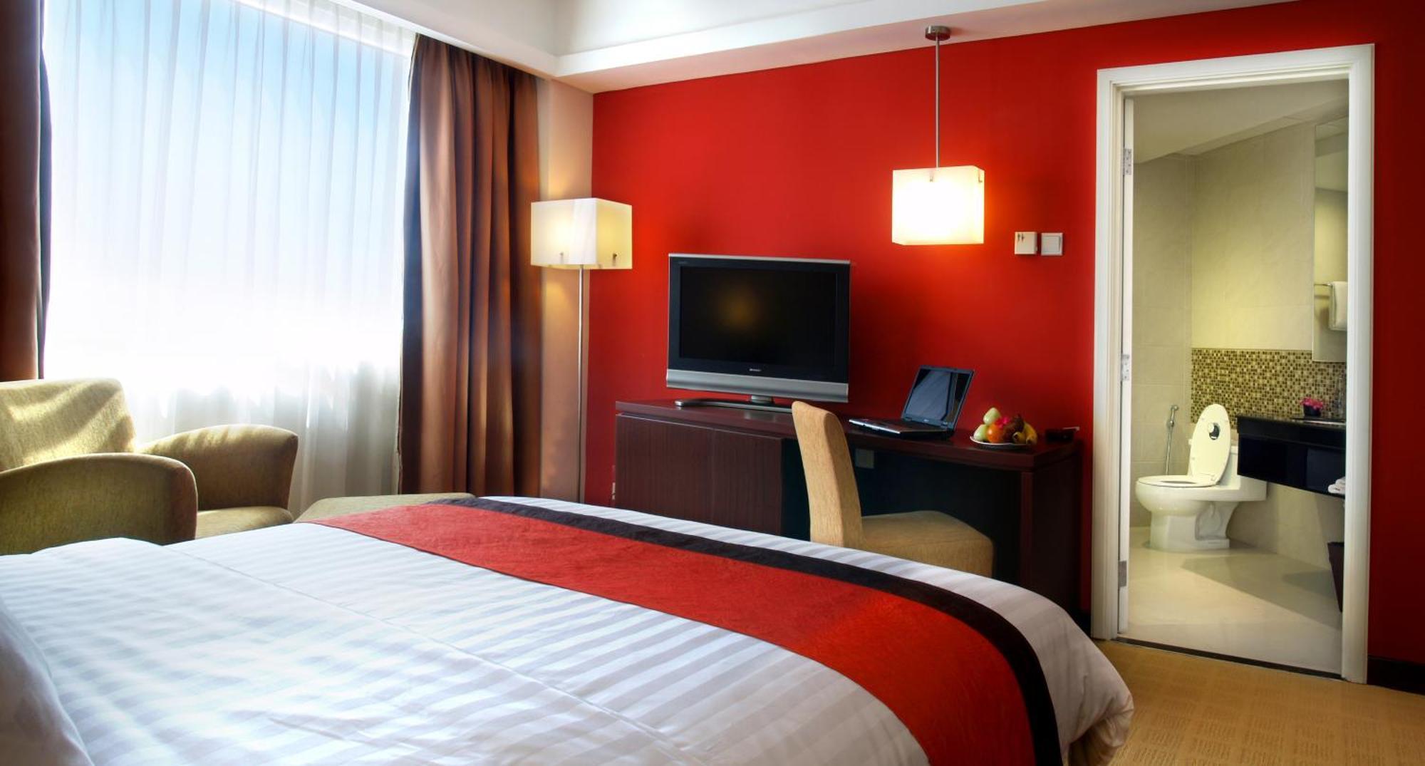 Paragon & Residences 4* Surabaya