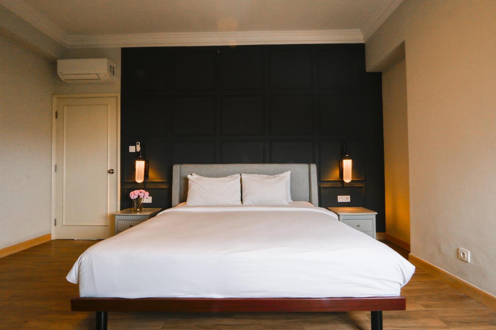 Hotel Paragon & Residences 4*