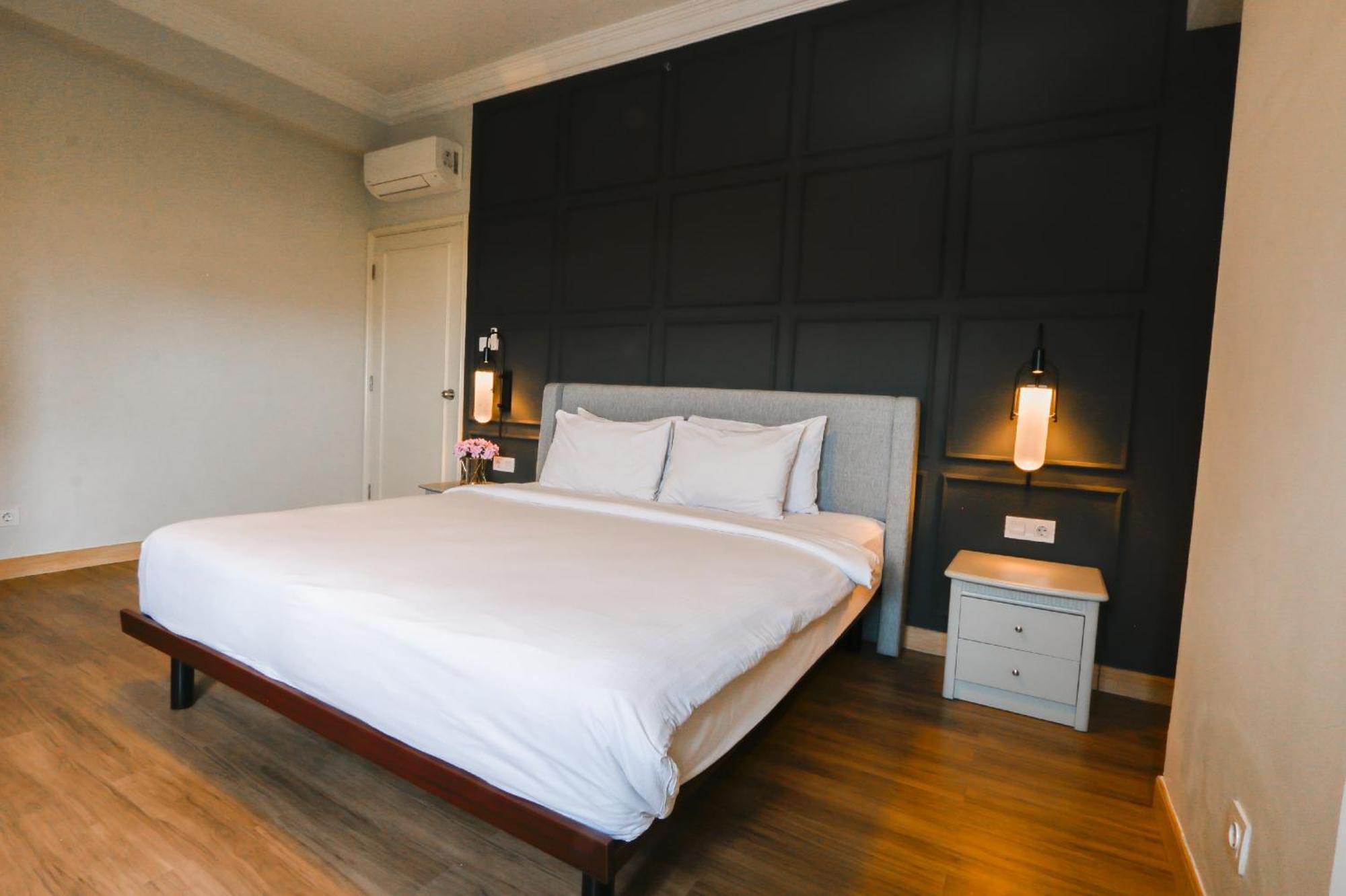 Hotel Paragon & Residences