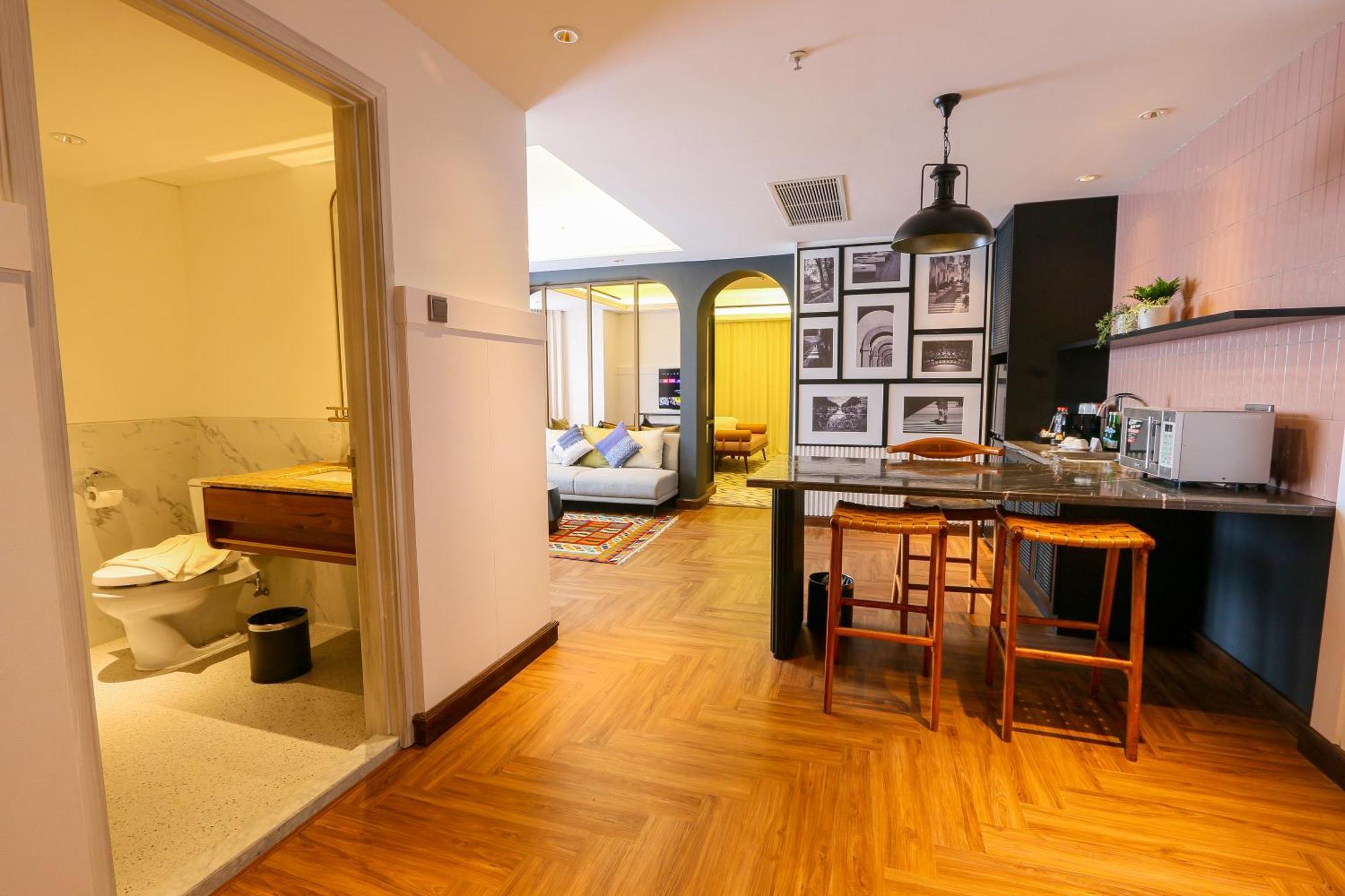 Hotel Paragon & Residences Surabaya