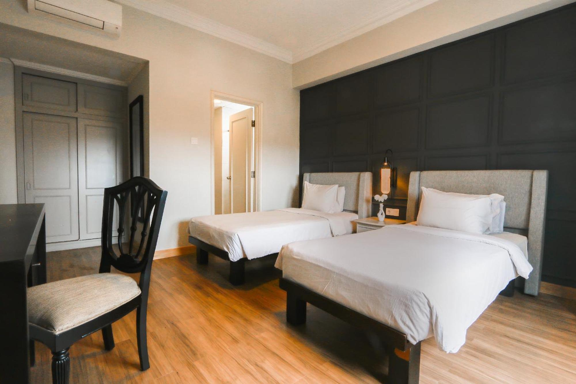 Hotel Paragon & Residences Surabaya
